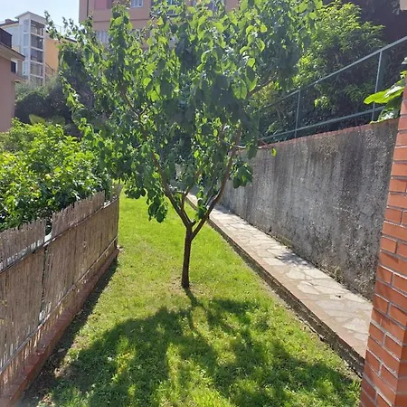 Profumo Di Limone Con Giardino דירה