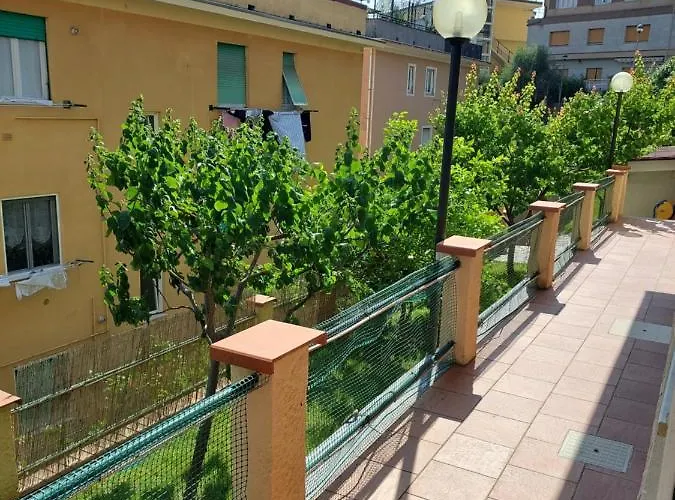 Profumo Di Limone Con Giardino Albissola Marina